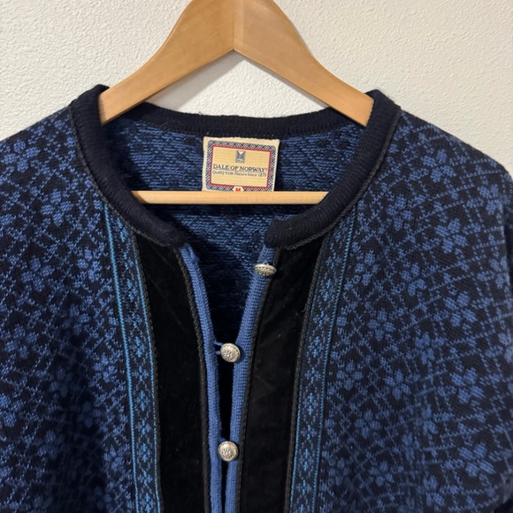 Vintage 90s Dale of Norway Wool Button Cardigan Nordic Fair Isle Velvet-M - Picture 3 of 11
